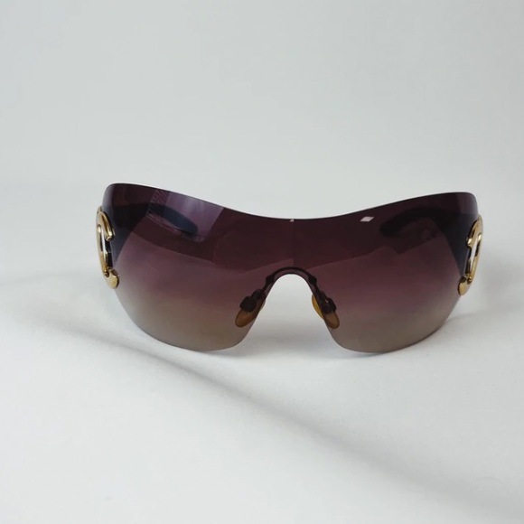 Chanel sunglasses - Picture 10 of 16